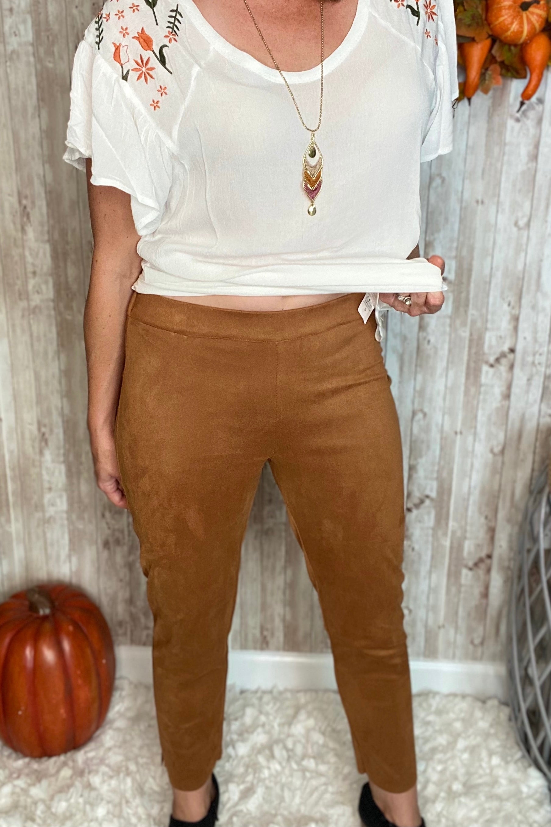 15 Outfits With Suede Flare Trousers - Styleoholic